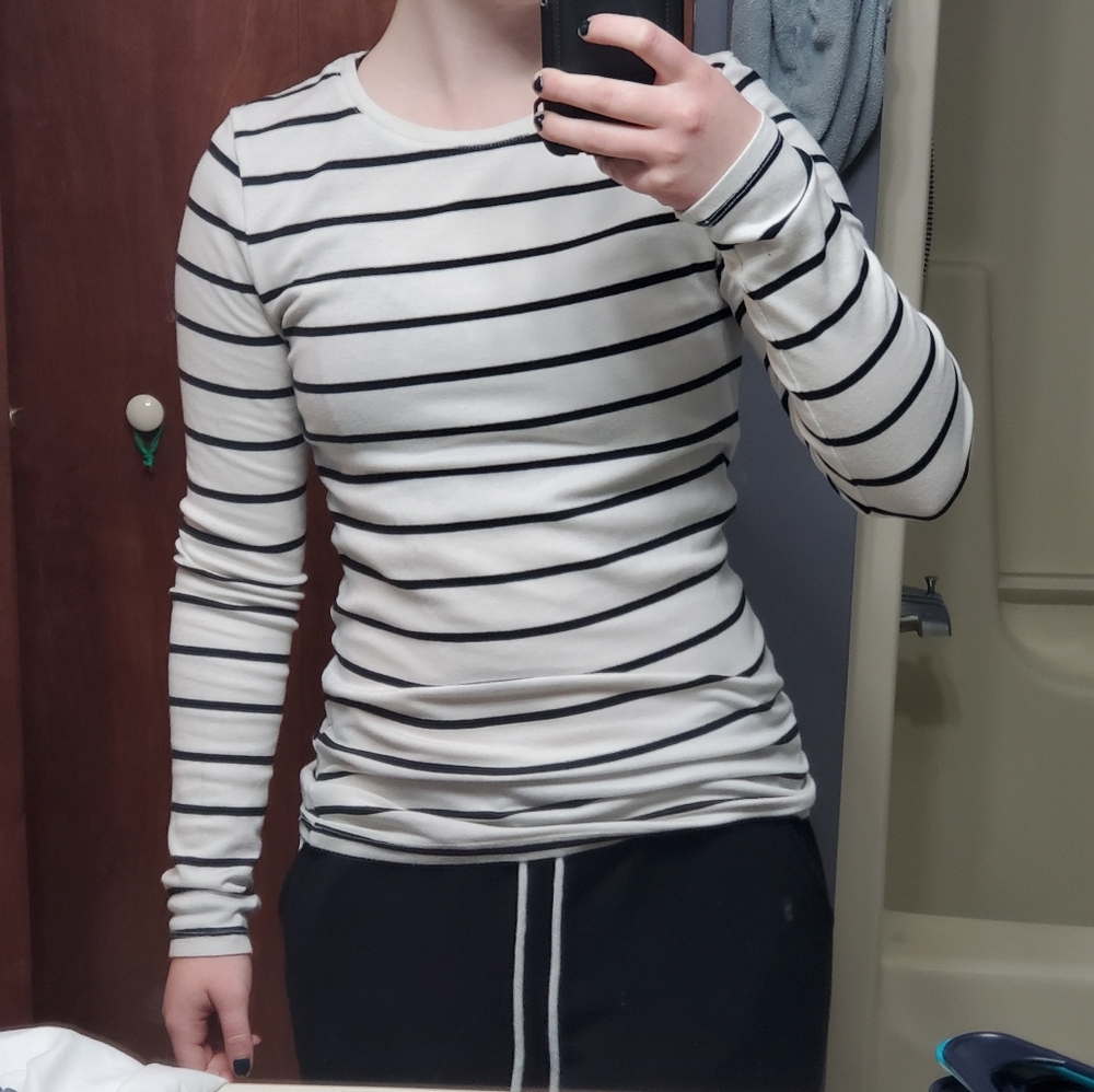 Stripped long sleeve shirt